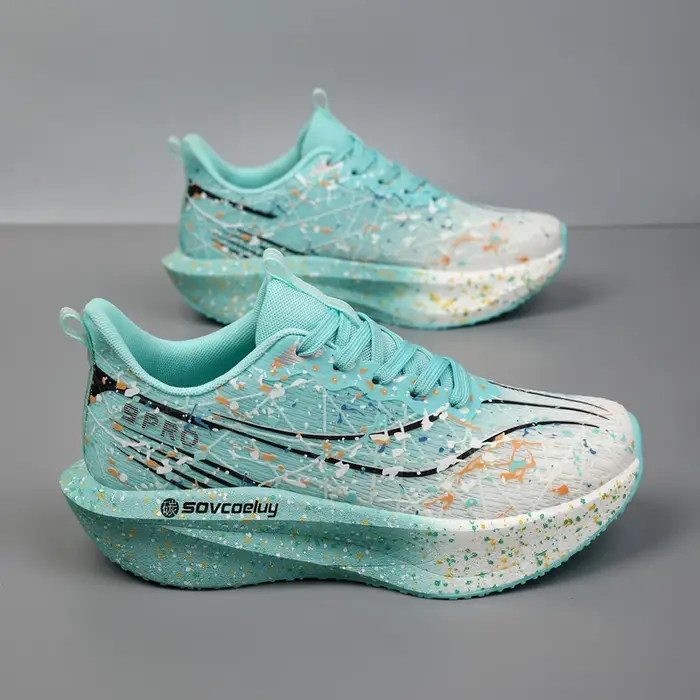 Nouvelles chaussures de course pour hommes et femmes