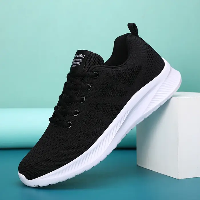 Baskets de course légères en maille pour hommes