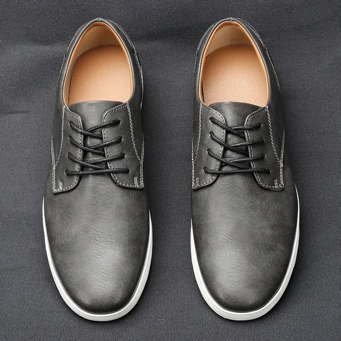Baskets en cuir confortables à la mode pour hommes