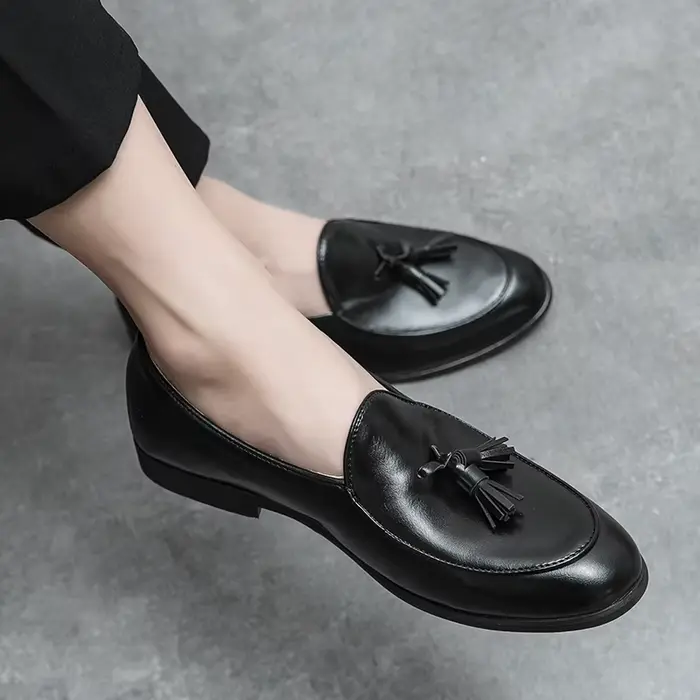 Chaussures formelles pour hommes Mocassins à pompons