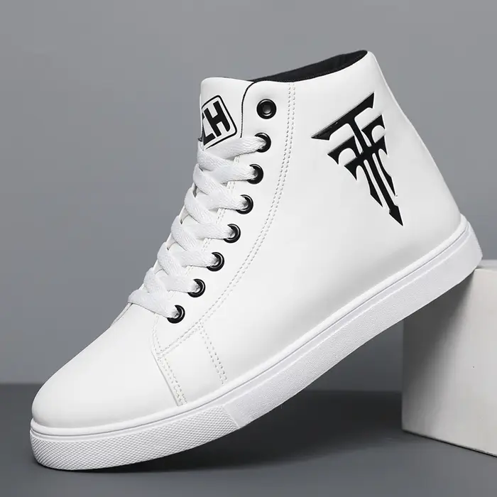 [Chaussures de sport] Une paire