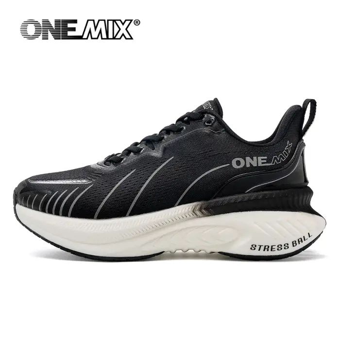ONEMIX blanc chaussures de course sur route pour hommes coussin d'air
