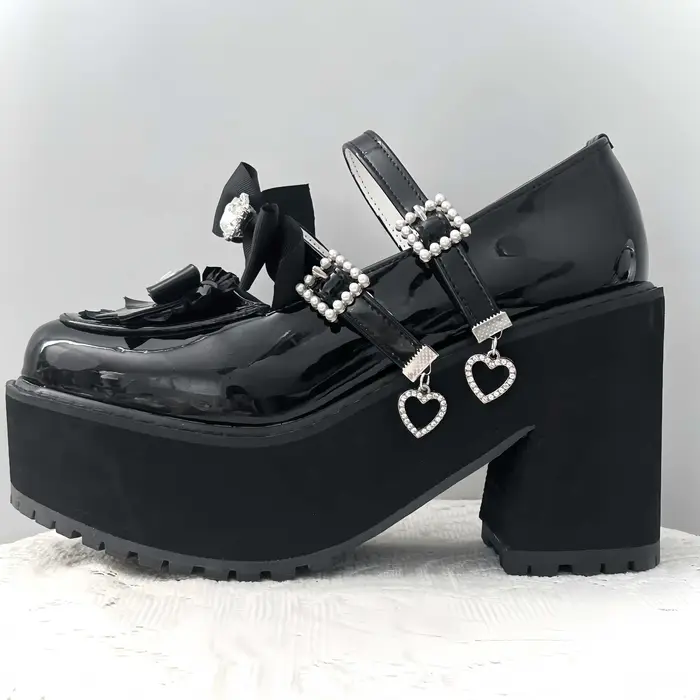 Chaussures à Plateforme Japonaises avec Nministériels d en Strass