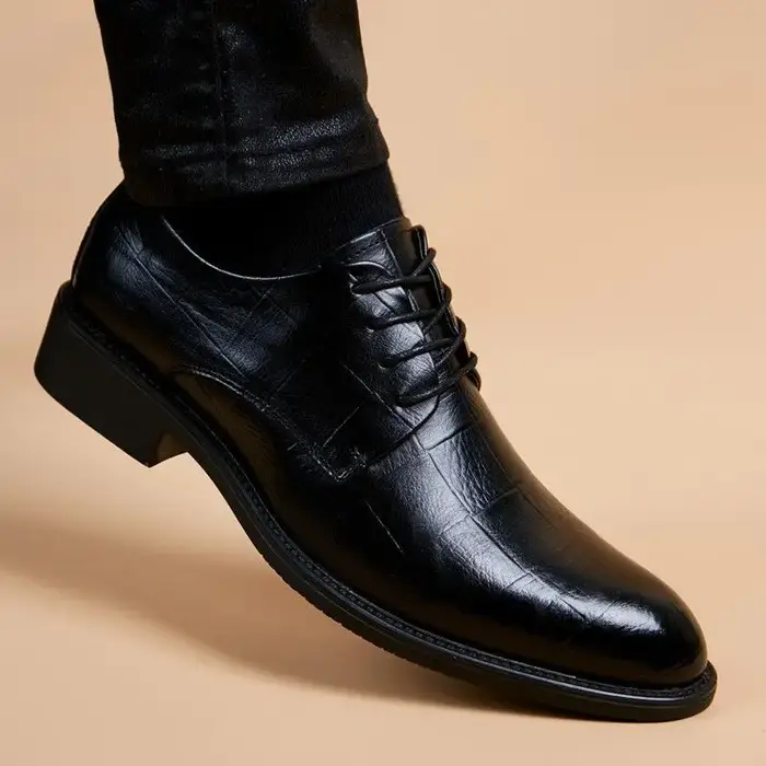 Chaussures de soirée en cuir pointu pour hommes