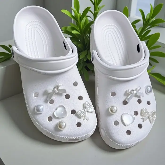 Nouveaux charms pour chaussures, mignons, féminins, de créateur, élégants, vintage, avec perles et n