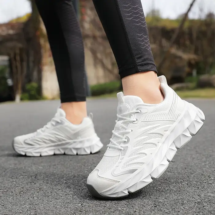 Chaussures de course pour hommes, légères, respirantes, confortables, avec amorti, pour la marche, la salle de sport, les occasions décontractées, chaussures de sport