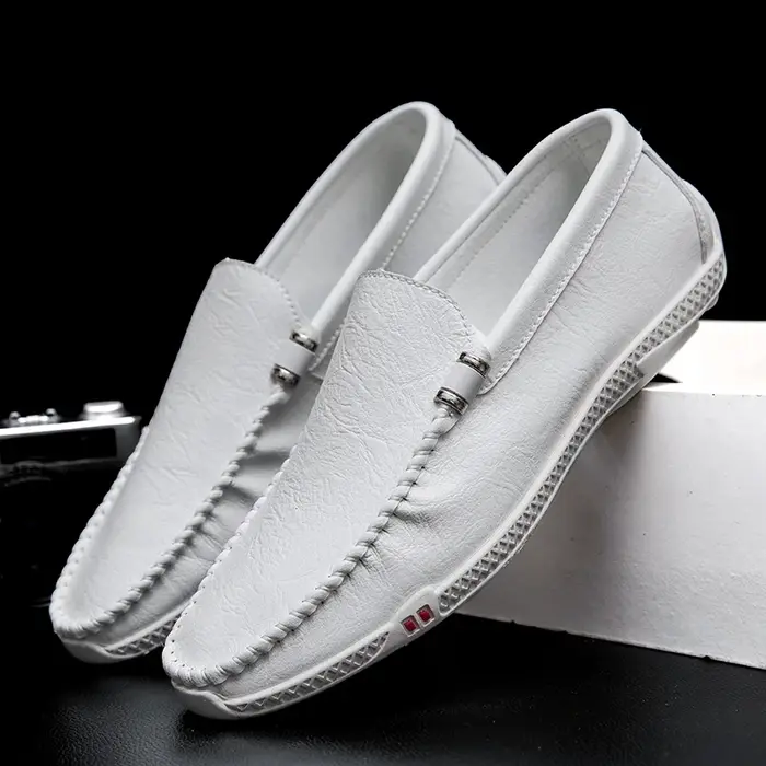 Chaussures blanches hommes mocassins à fond plat