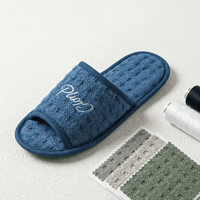 Nouvelles pantoufles d'intérieur en coton pour femmes