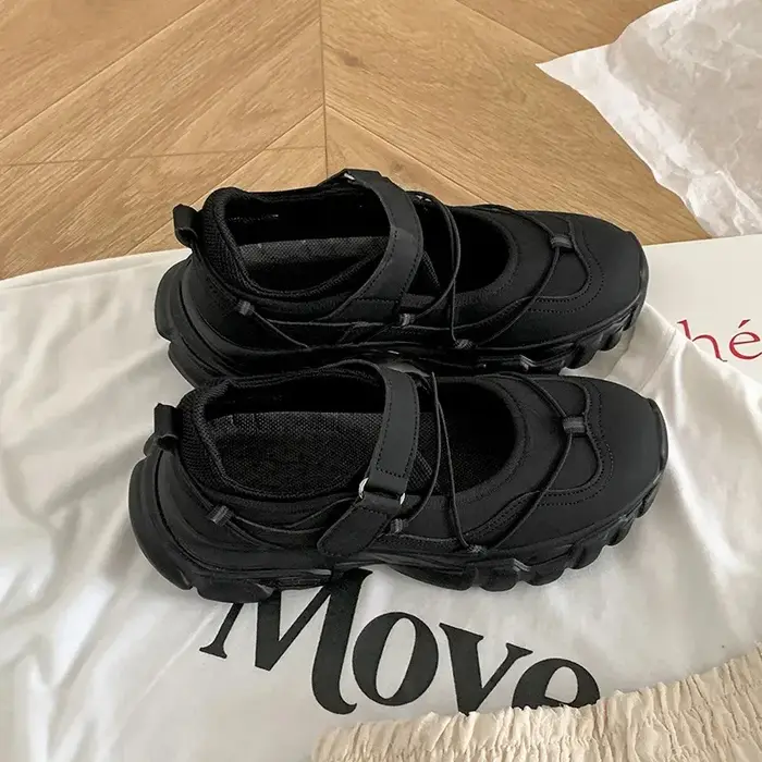 Chaussures pour femmes plate-forme
