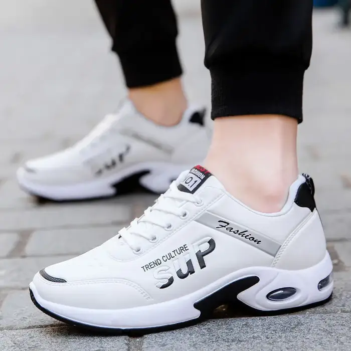 Chaussures de Sport en cuir pour hommes, baskets de course légères, décontractées, respirantes, anti