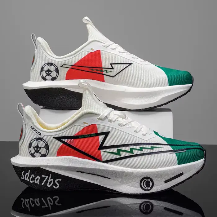 Chaussures de course avec plaque en carbone