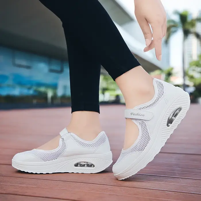 Chaussures de marche pour femmes