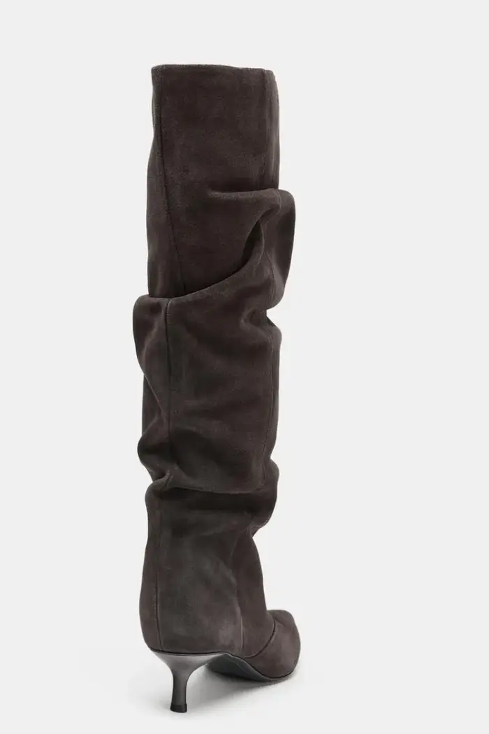 Hiver plissé daim genou bottes hautes femmes rétro marron bout pointu chaton talons bottes concepteu